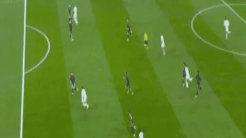 曼联态度突变！齐尔克泽加盟尤文图斯，冬季转会窗惊现租借风云？